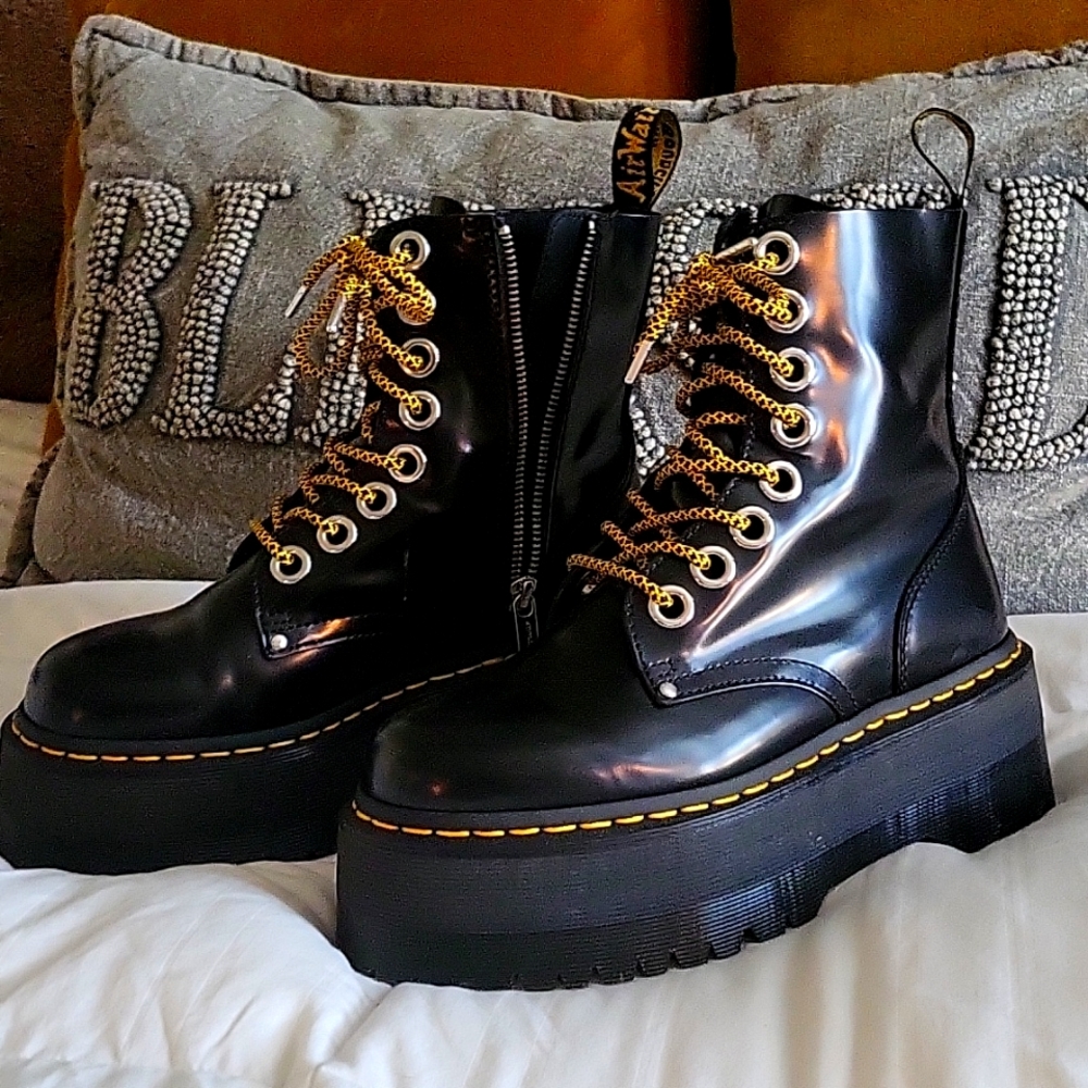 JADON MAX JY004 BOOT LEATHER PLATFORMS size 7 BRAND NEW AIRWAIR BLACK